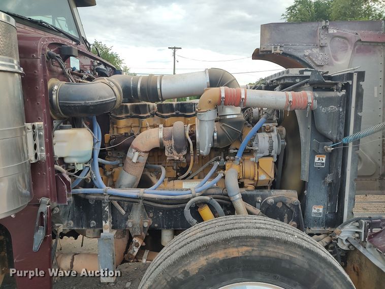 image for item LU9190 2003 Peterbilt 379 semi truck