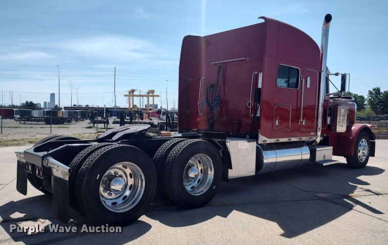 image for item LU9192 1998 Peterbilt 379  semi truck