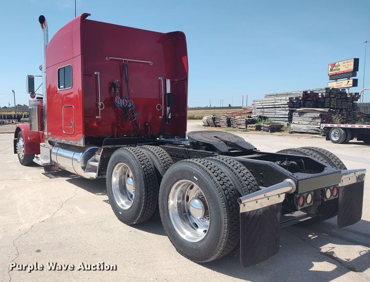 image for item LU9192 1998 Peterbilt 379  semi truck