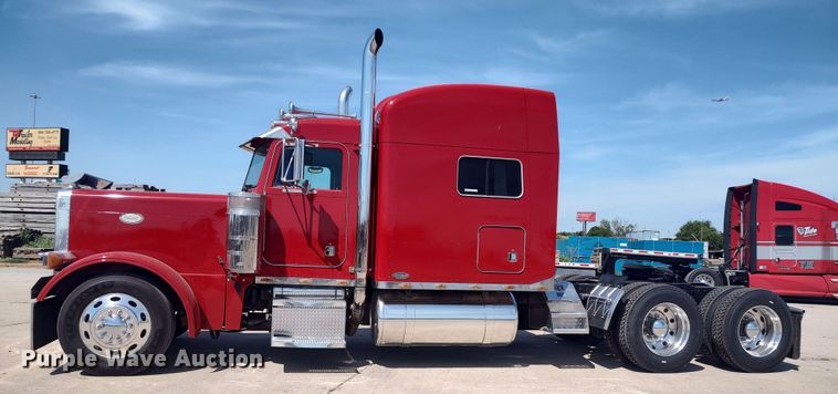 image for item LU9192 1998 Peterbilt 379  semi truck