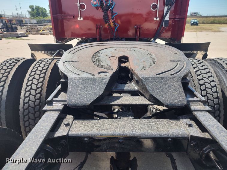 image for item LU9192 1998 Peterbilt 379  semi truck