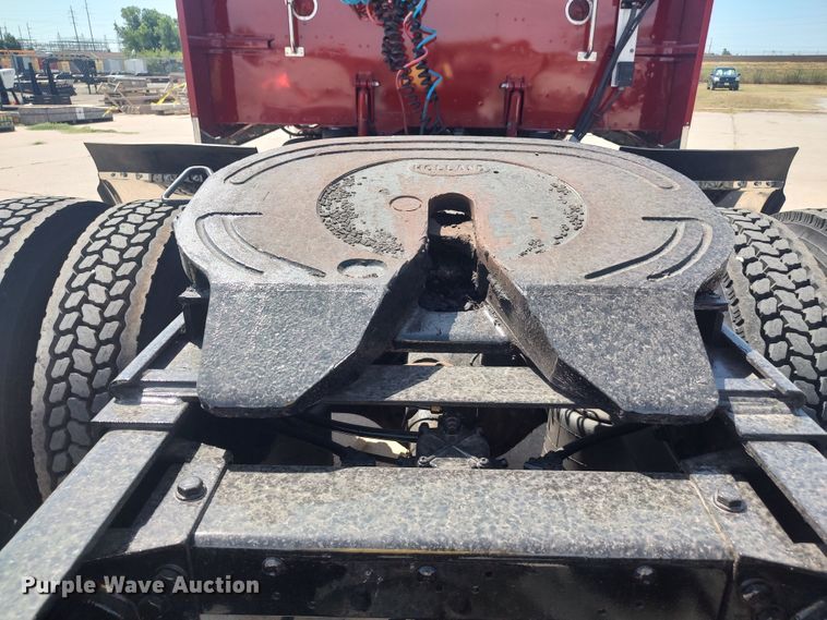 image for item LU9192 1998 Peterbilt 379  semi truck