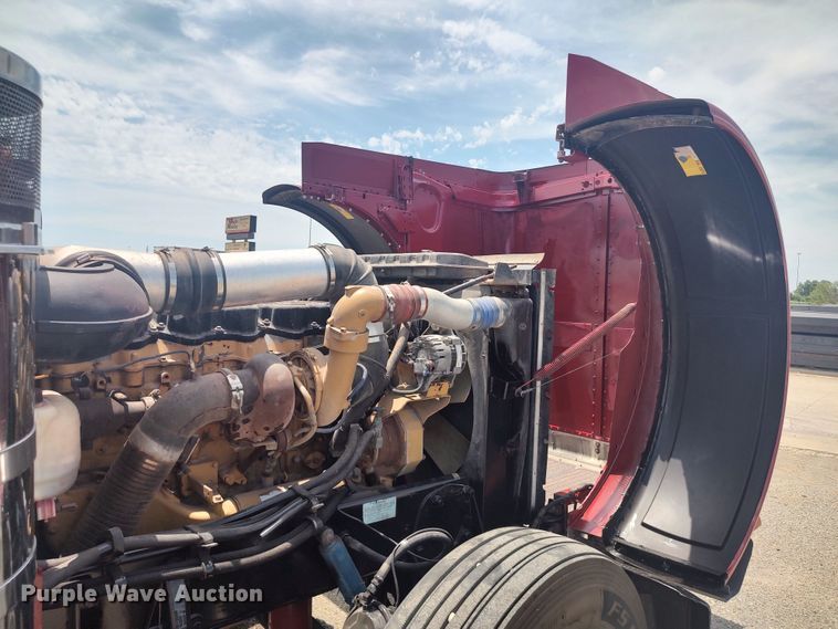 image for item LU9192 1998 Peterbilt 379  semi truck