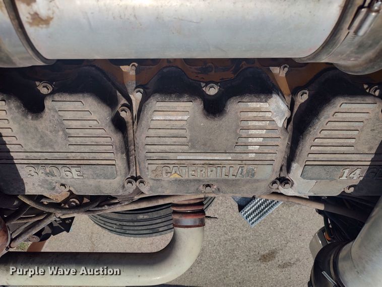 image for item LU9192 1998 Peterbilt 379  semi truck