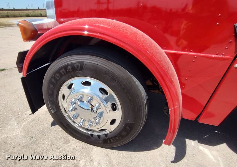 image for item LU9192 1998 Peterbilt 379  semi truck