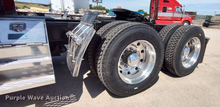 image for item LU9192 1998 Peterbilt 379  semi truck