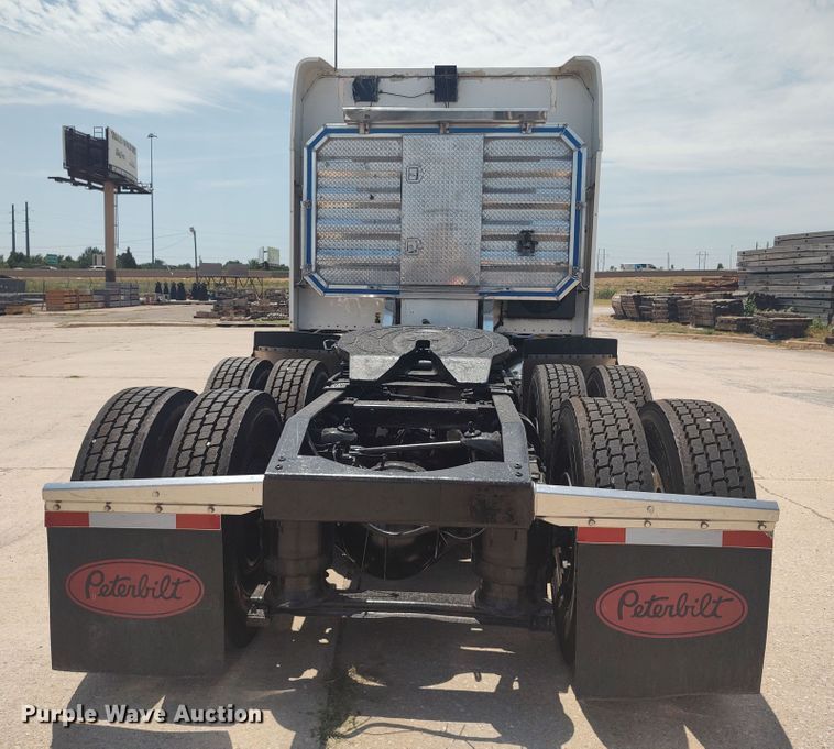 image for item LU9193 2003 Peterbilt 379 semi truck