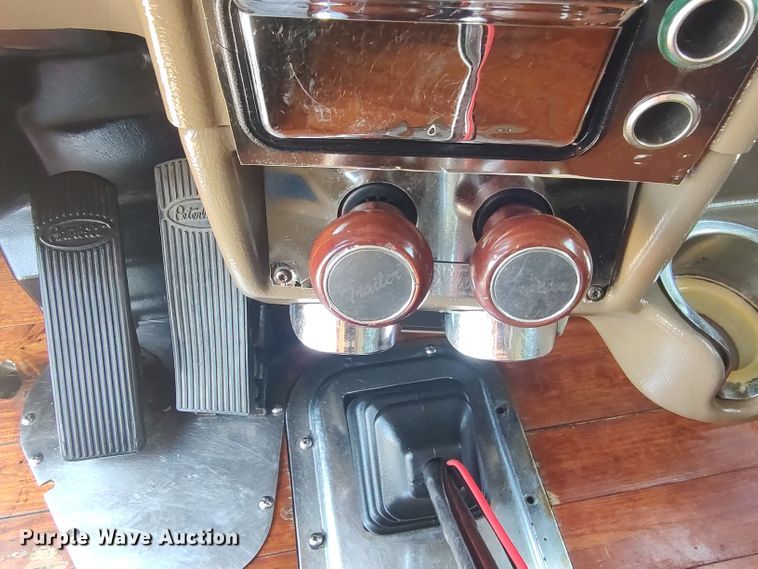 image for item LU9193 2003 Peterbilt 379 semi truck