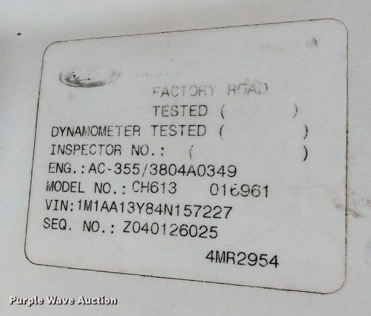 image for item LU9236 2004 Mack CH613  semi truck