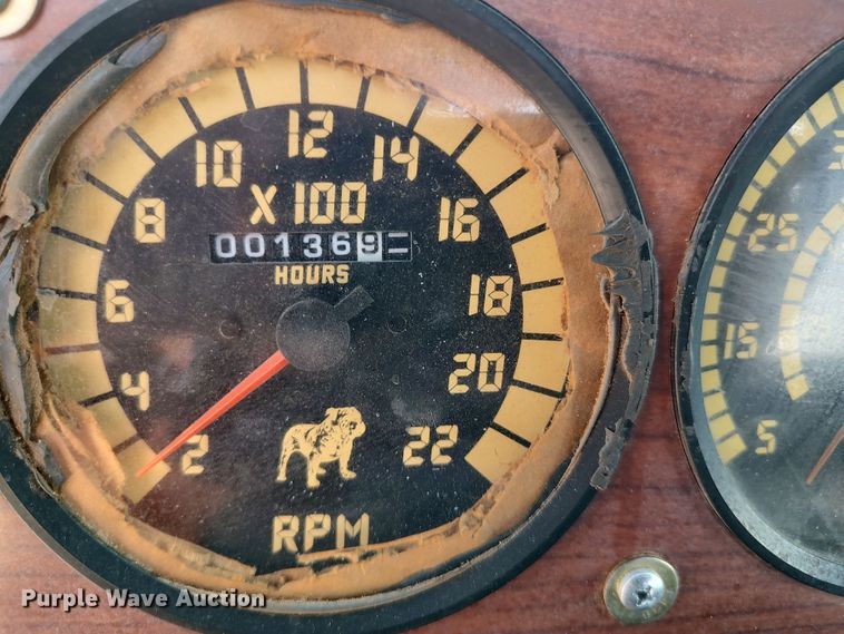 image for item LU9237 1996 Mack CH600  semi truck