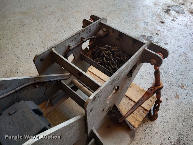 image for item LU9256 Pro-Tote 8 Elite  wrecker boom