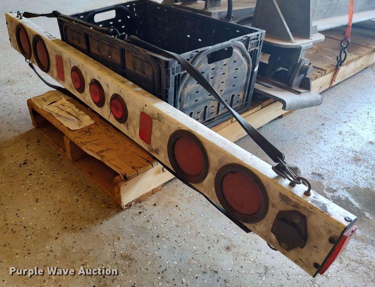 image for item LU9256 Pro-Tote 8 Elite  wrecker boom