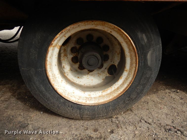 image for item MF9691 2005 Towmaster T50  equipment trailer