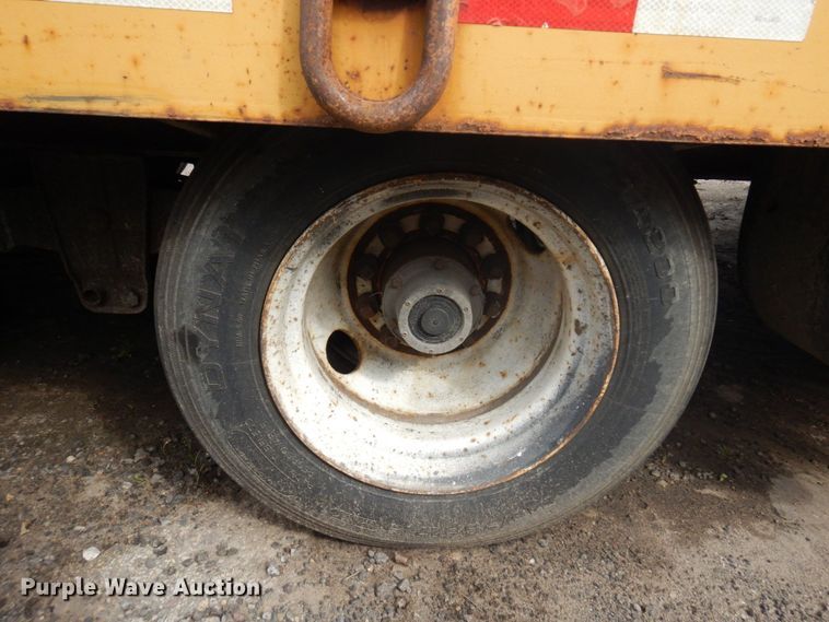 image for item MF9691 2005 Towmaster T50  equipment trailer