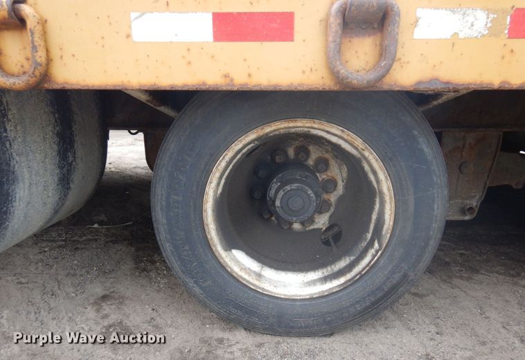 image for item MF9691 2005 Towmaster T50  equipment trailer