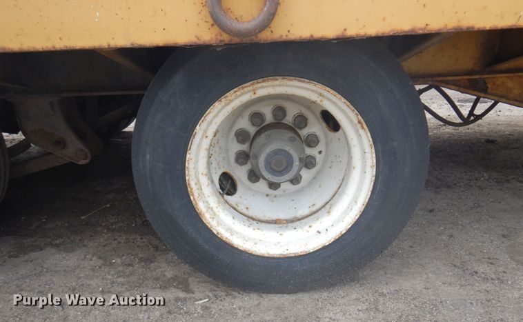 image for item MF9691 2005 Towmaster T50  equipment trailer