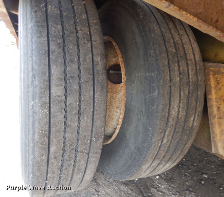 image for item MF9691 2005 Towmaster T50  equipment trailer