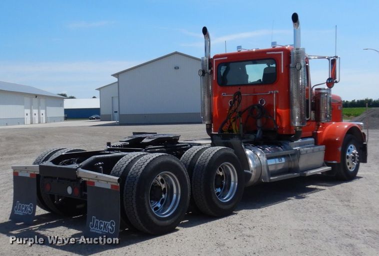 image for item MF9722 2012 Peterbilt 388  semi truck