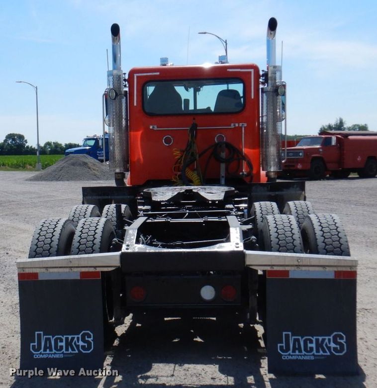 image for item MF9722 2012 Peterbilt 388  semi truck