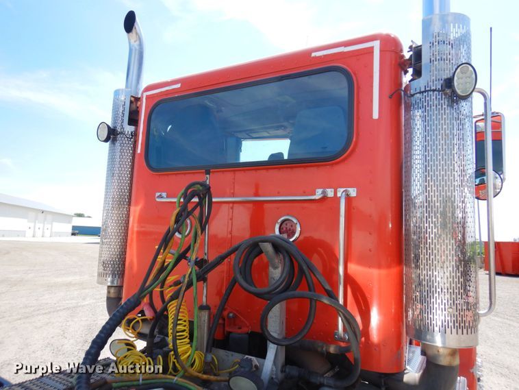 image for item MF9722 2012 Peterbilt 388  semi truck