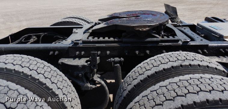 image for item MF9722 2012 Peterbilt 388  semi truck