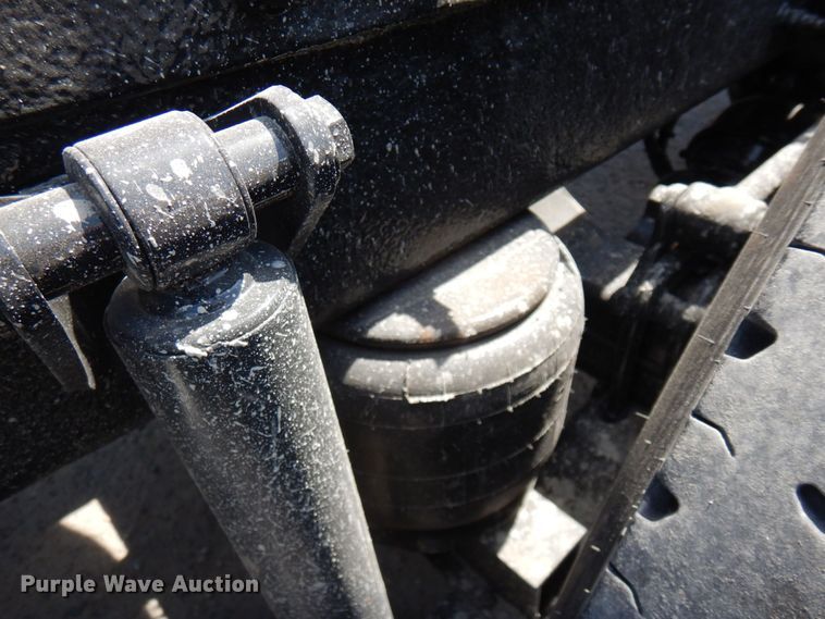 image for item MF9722 2012 Peterbilt 388  semi truck