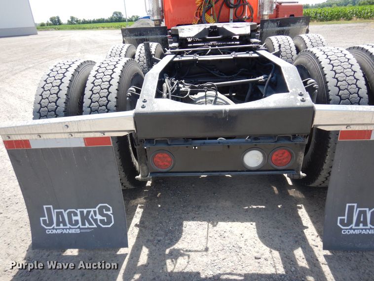 image for item MF9722 2012 Peterbilt 388  semi truck