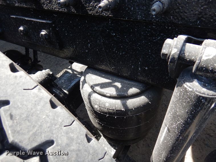 image for item MF9722 2012 Peterbilt 388  semi truck