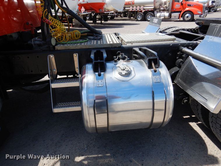 image for item MF9722 2012 Peterbilt 388  semi truck