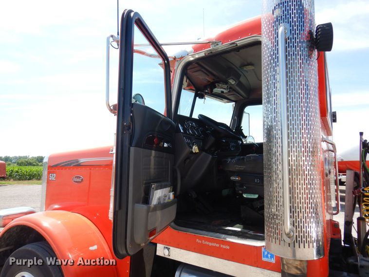 image for item MF9722 2012 Peterbilt 388  semi truck