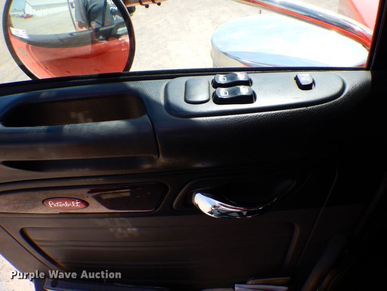 image for item MF9722 2012 Peterbilt 388  semi truck