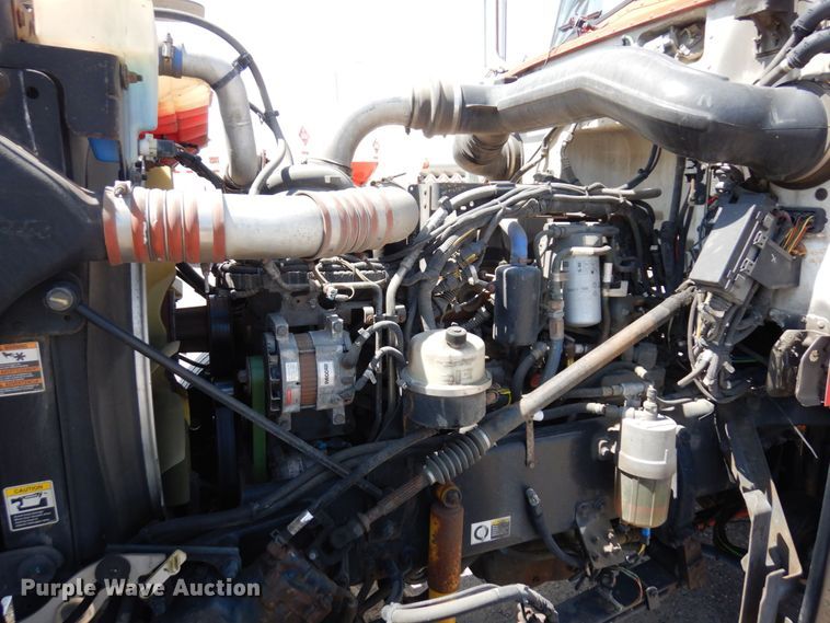 image for item MF9722 2012 Peterbilt 388  semi truck