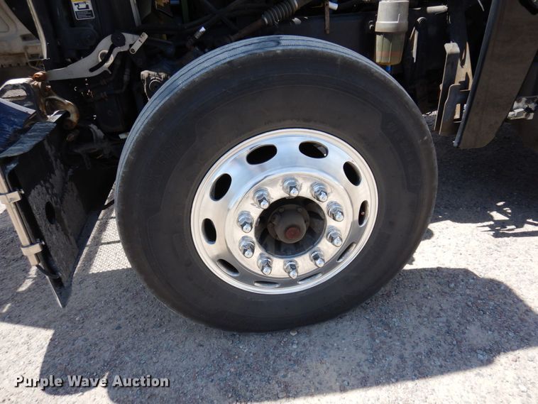 image for item MF9722 2012 Peterbilt 388  semi truck