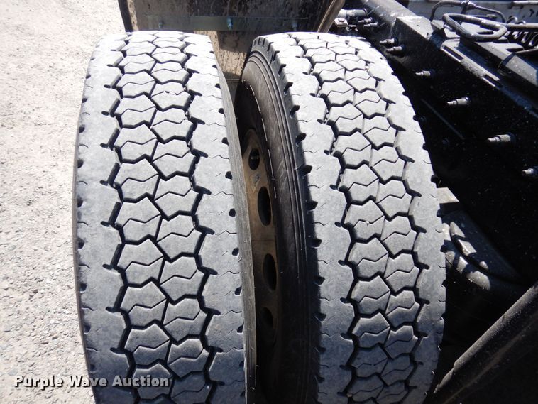 image for item MF9722 2012 Peterbilt 388  semi truck