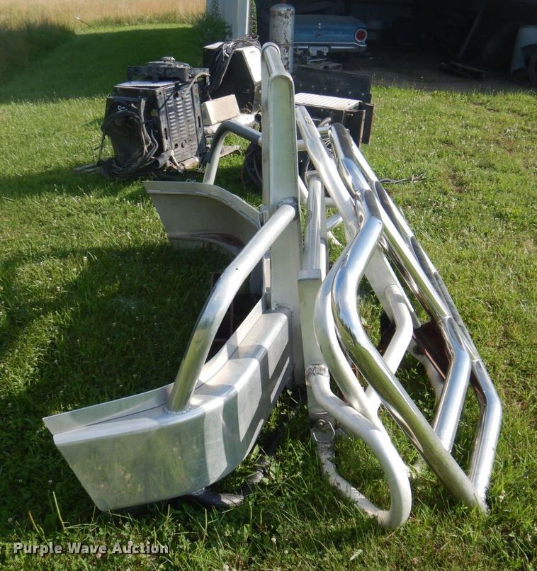 image for item MU9709 (4) semi truck bumpers and grill guards