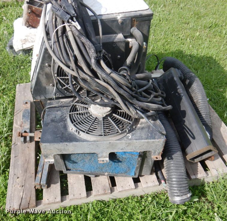 image for item MU9710 (5) Thermo King tripac units