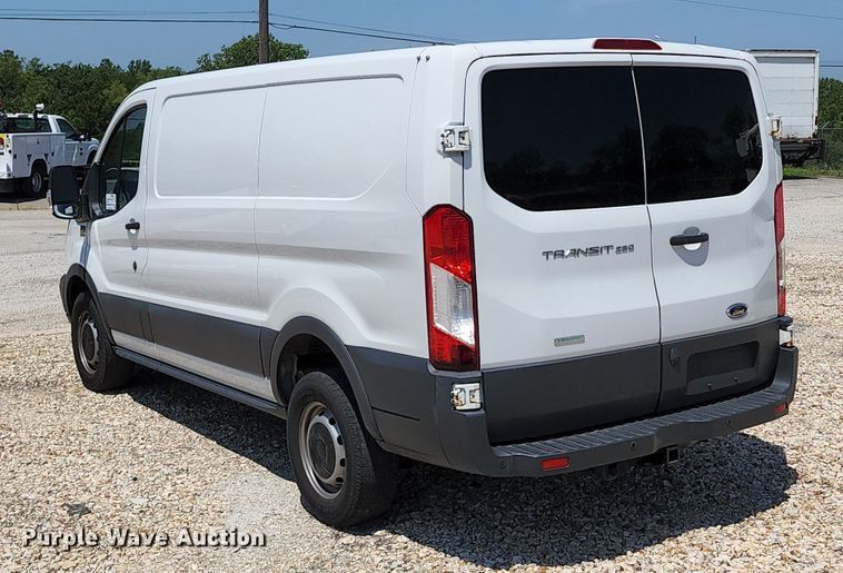 image for item DC6227 2016 Ford Transit  van