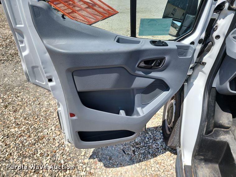 image for item DC6227 2016 Ford Transit  van