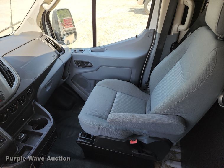 image for item DC6227 2016 Ford Transit  van