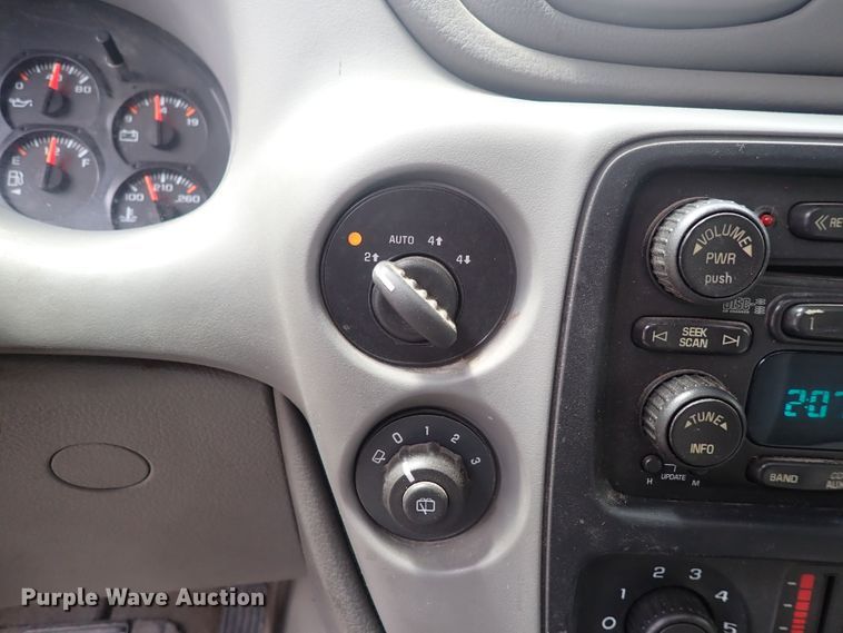 image for item DF5009 2006 Chevrolet Trail Blazer  SUV