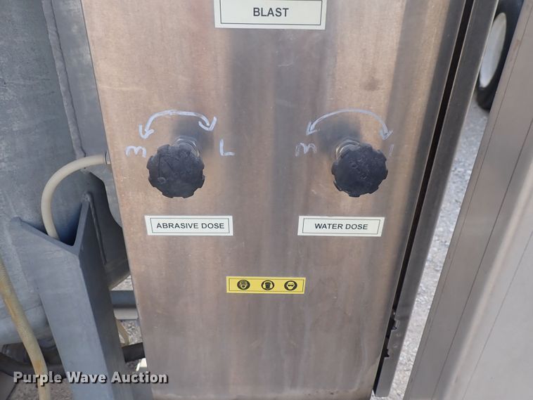 image for item DF5017 EcoQuip EQ600  abrasive blaster