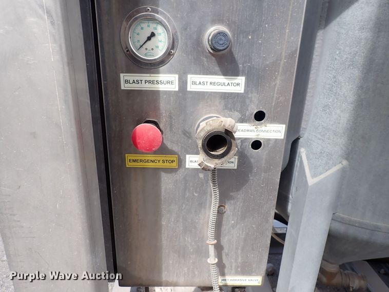 image for item DF5017 EcoQuip EQ600  abrasive blaster