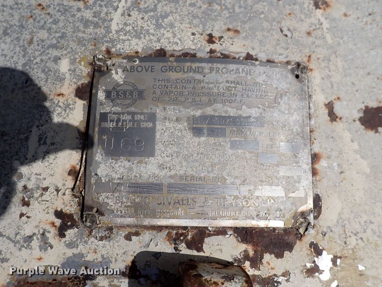 image for item DF5018 (2) propane tanks