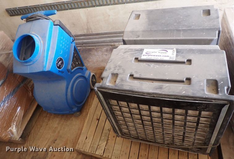 image for item DF5029 Bulldog  abatement air filtration system