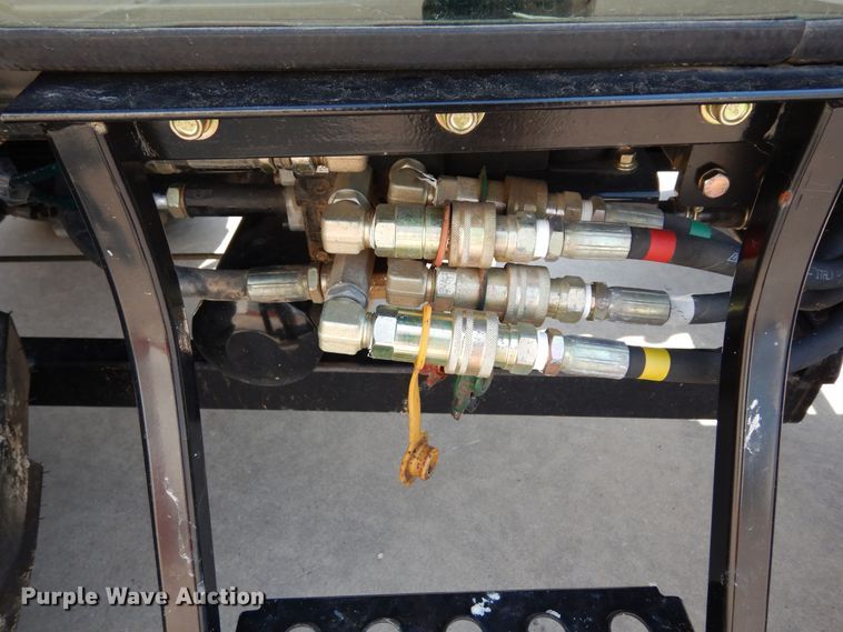 image for item DH8500 2021 Mahindra 2655 HST  MFWD tractor