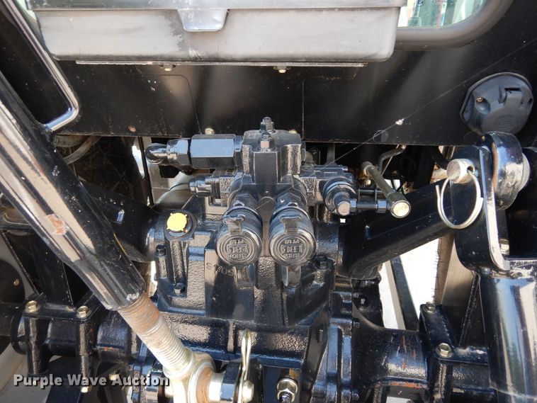 image for item DH8500 2021 Mahindra 2655 HST  MFWD tractor