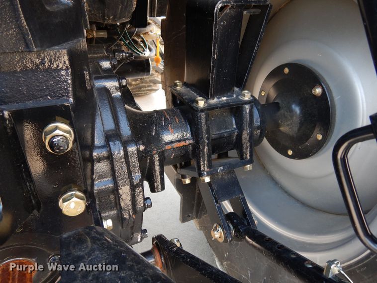 image for item DH8500 2021 Mahindra 2655 HST  MFWD tractor