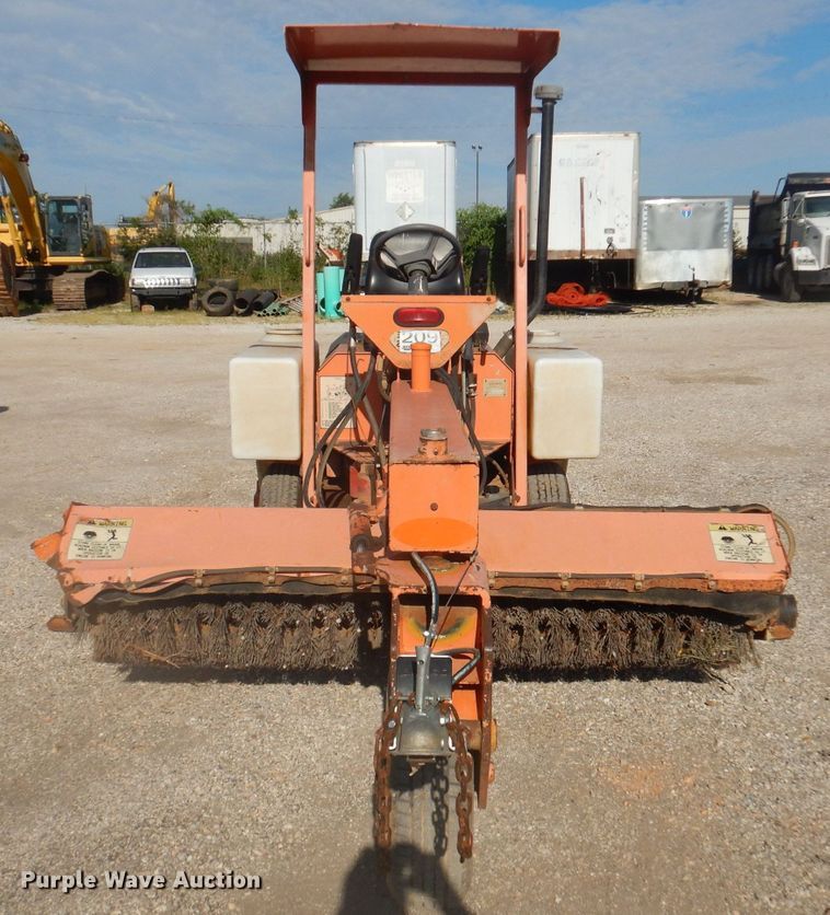 image for item DJ3846 Broce 8HC  broom