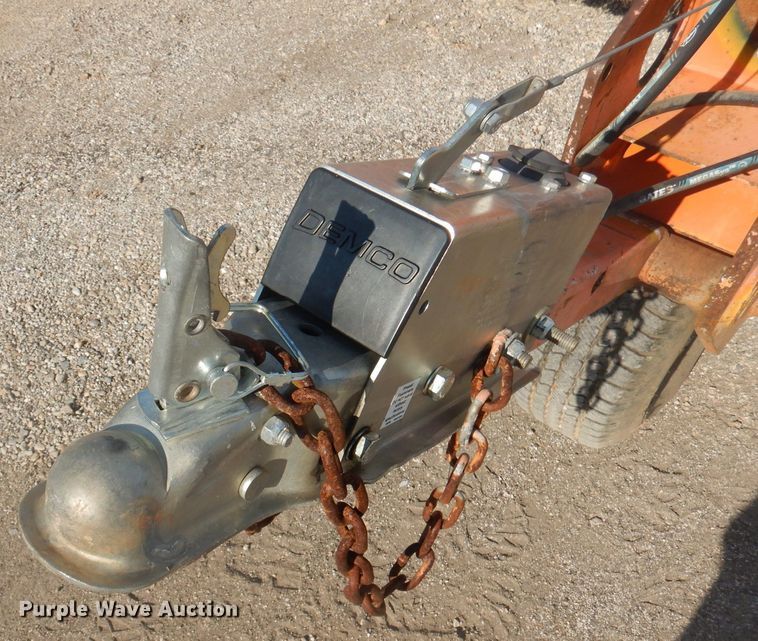 image for item DJ3846 Broce 8HC  broom