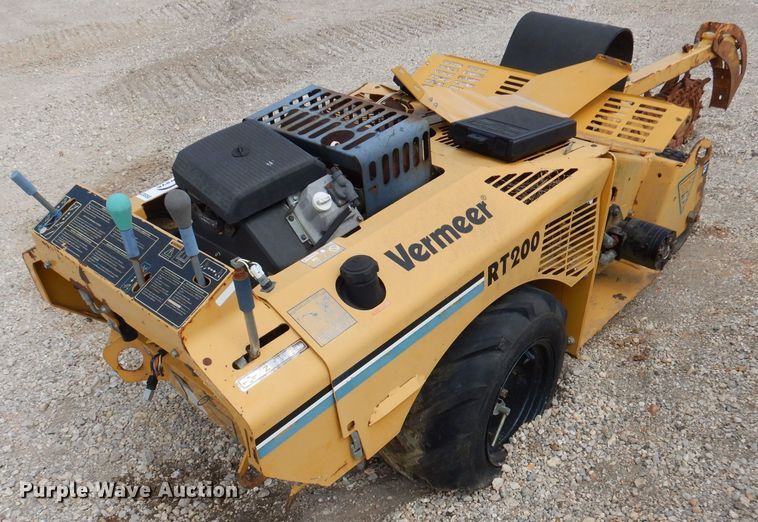 image for item DJ3850 2005 Vermeer RT200  trencher